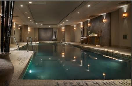 Aka Sutton Place Apartahotel